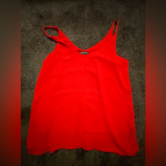 Red blouse bundle - Picture 4 of 5